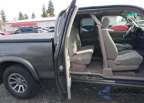 2006 Toyota Tundra Sr5 V8 из США, поврежденный, VIN 5TBBT44106S487662
